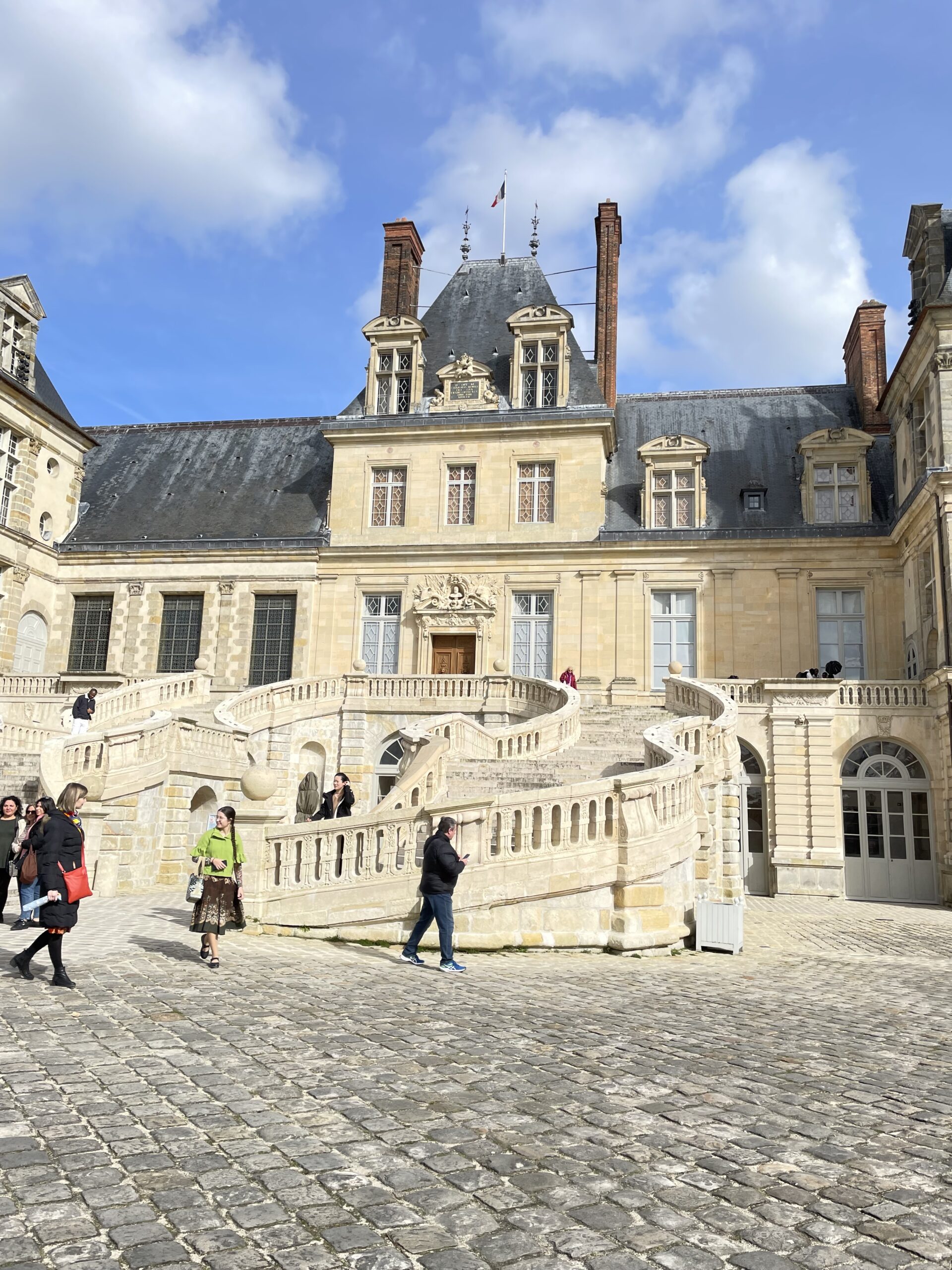 フランス王の家, 世界遺産フォンテーヌブロー宮殿（Chateau de 